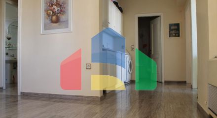 Продаж - Будівля 560 m² в Афінах
