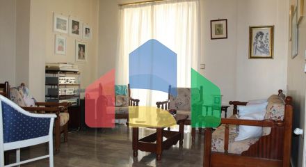 Продаж - Будівля 560 m² в Афінах