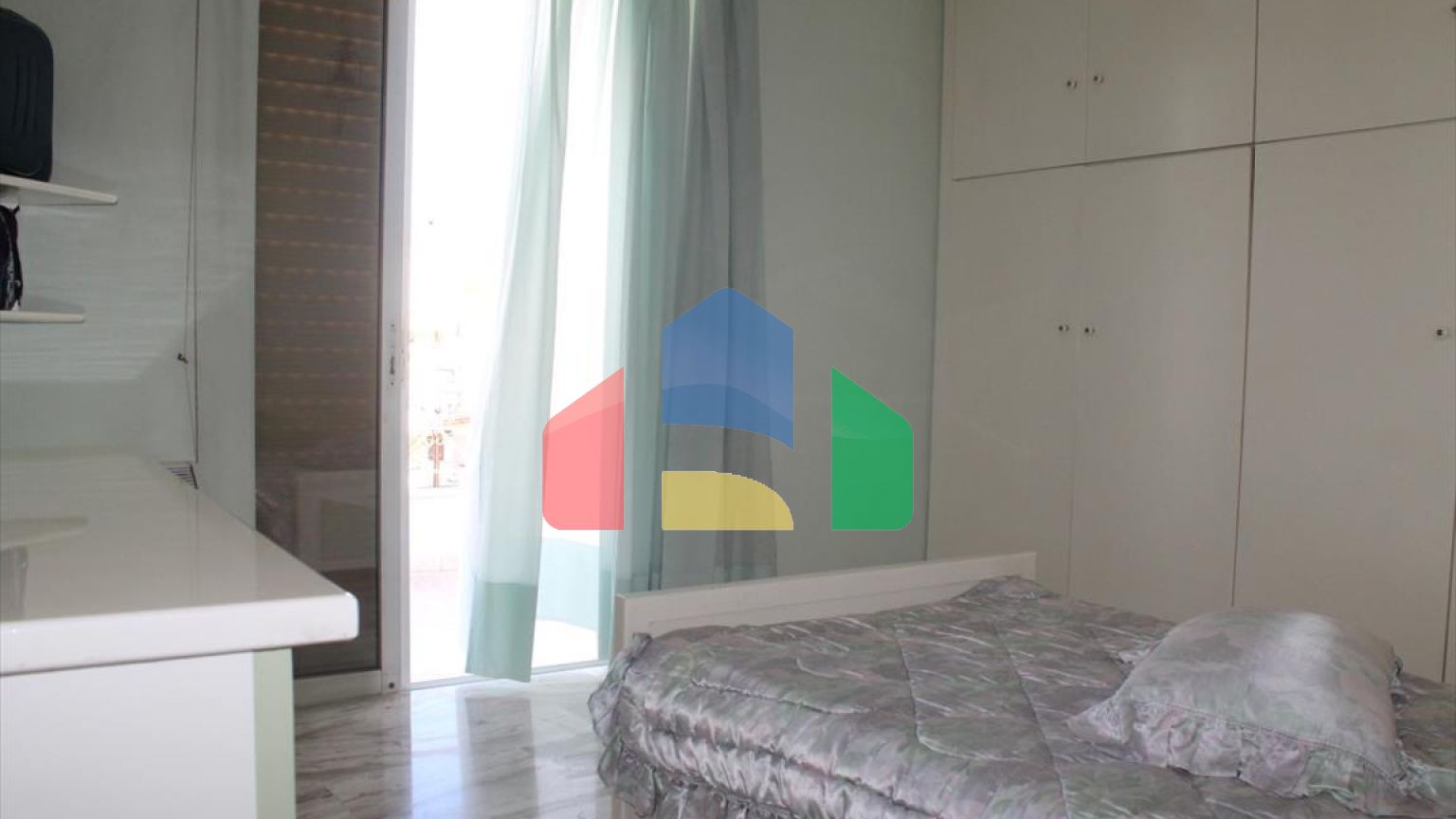 Продажа - Здание 560 m² в Афинах