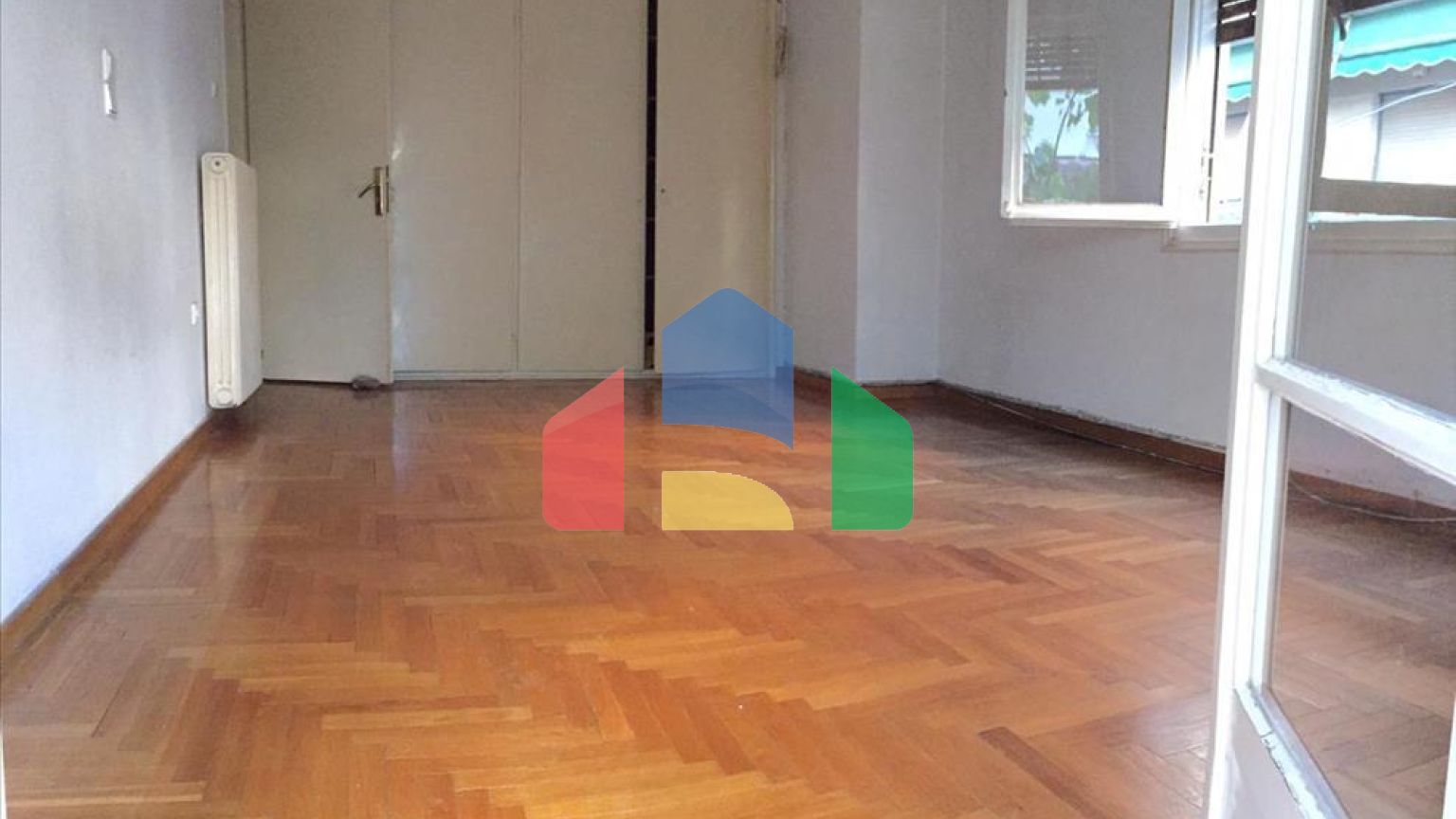 Продаж - Будівля 340 m² в Афінах