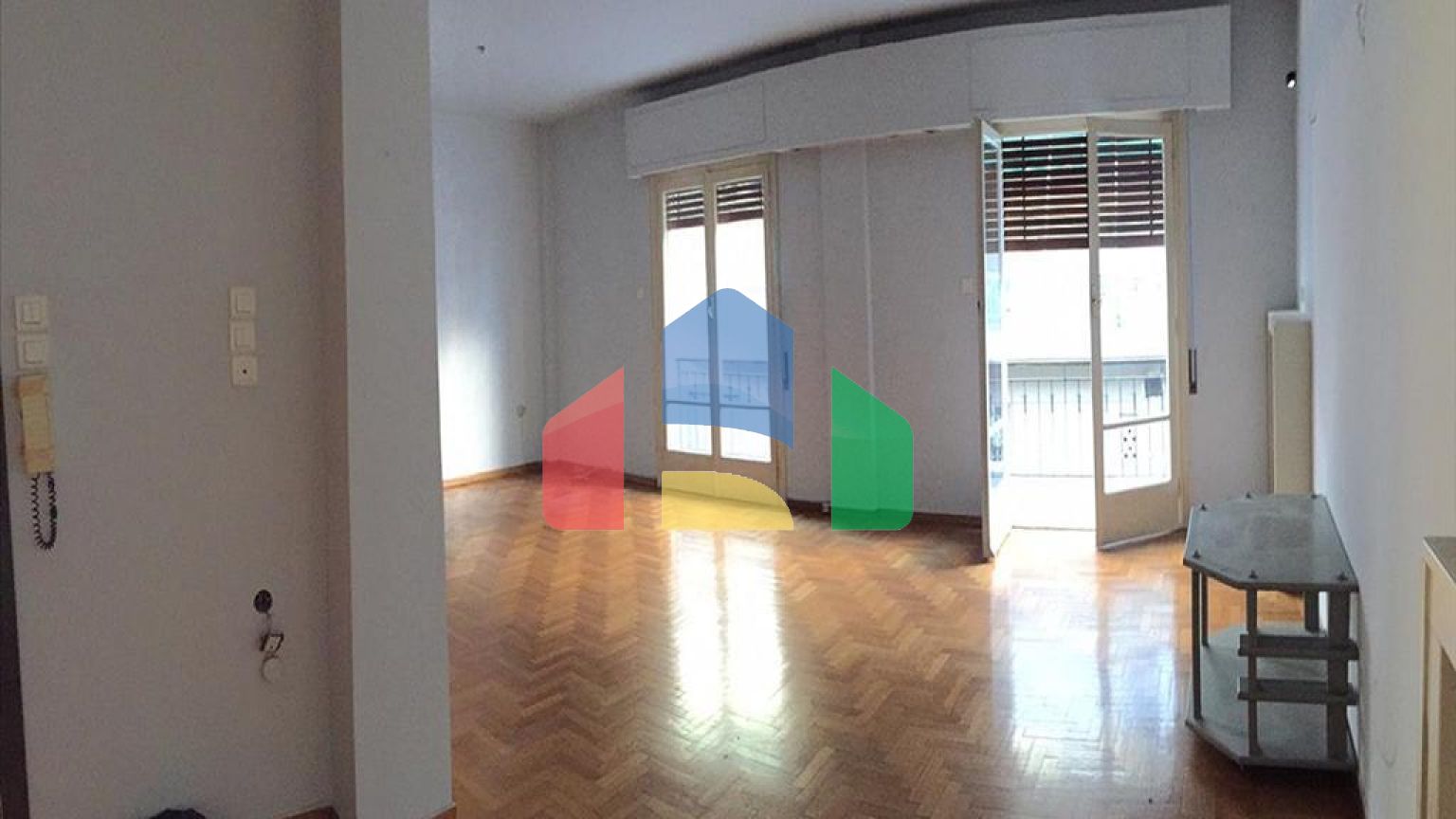 Продаж - Будівля 340 m² в Афінах