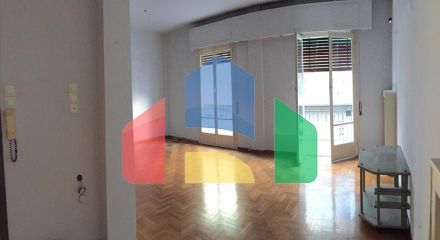 Продаж - Будівля 340 m² в Афінах