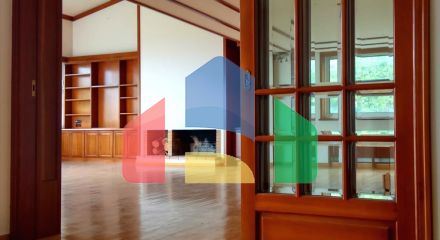 Продаж - Таунхаус 370 m² в Афінах