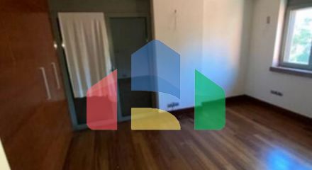 Продаж - Котедж 717 m² в Афінах