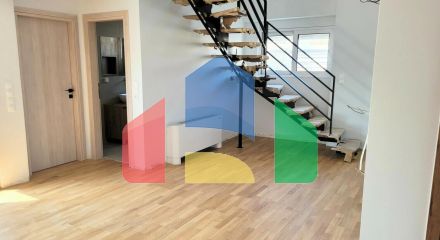 Продаж - Таунхаус 146 m² в Афінах