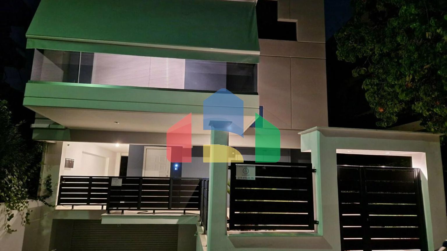 Продаж - Таунхаус 146 m² в Афінах