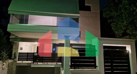 Продаж - Таунхаус 146 m² в Афінах