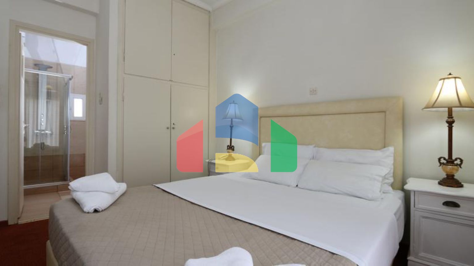 Продаж - Готель 1000 m² в Афінах