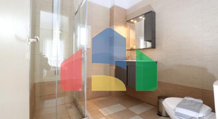 Продаж - Готель 1000 m² в Афінах