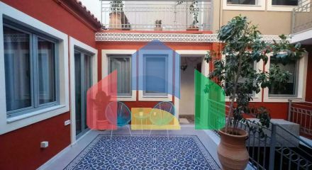 For Sale - Building 265 m² in Athens