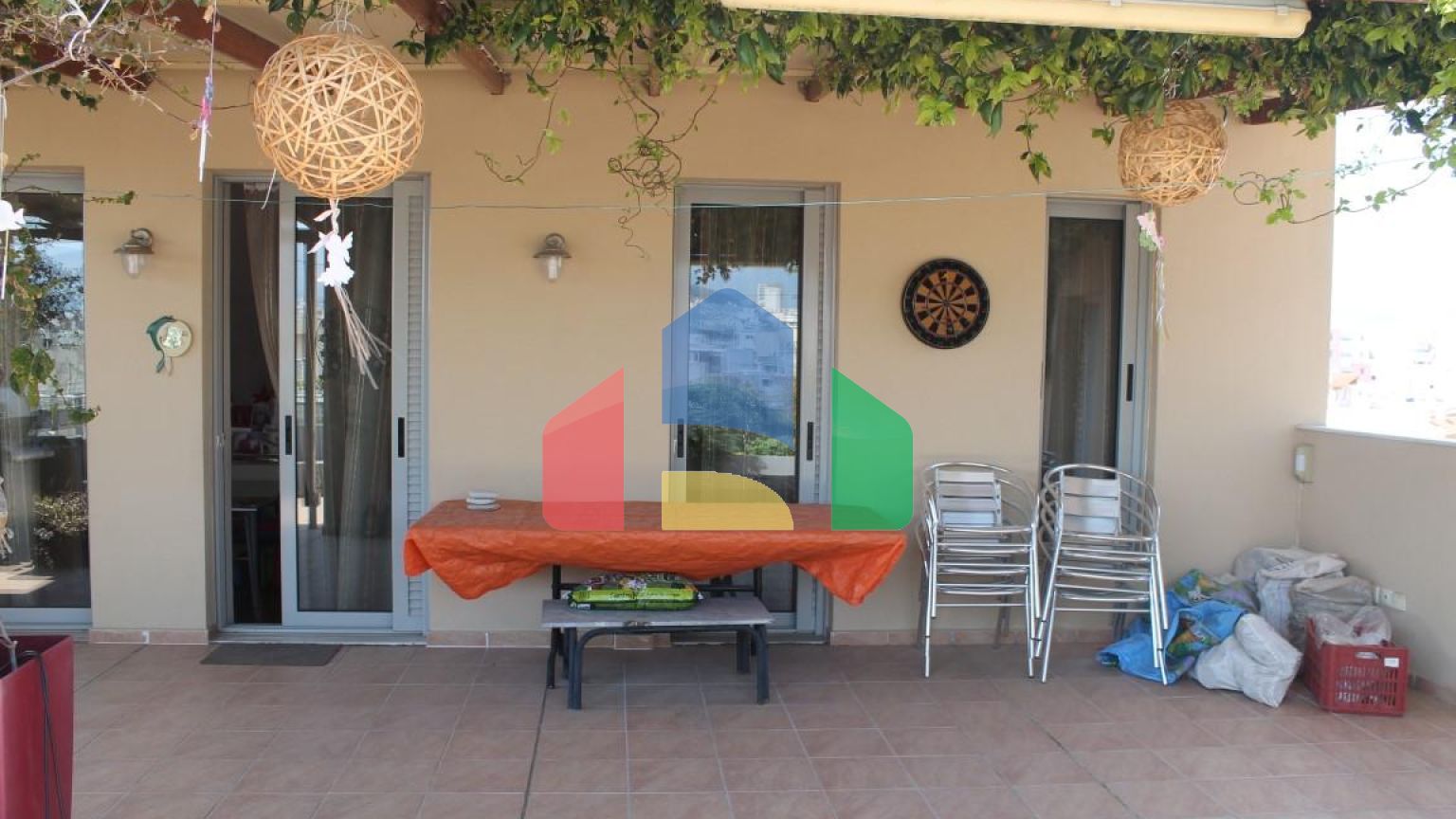 Продаж - Таунхаус 145 m² в Афінах