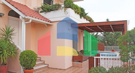 Продаж - Вілла 420 m² в Афінах