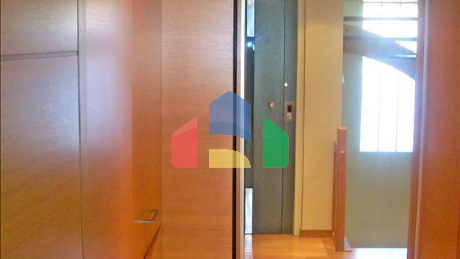 Продажа - Коттедж 313 m² в Афинах