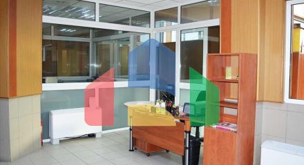 Продаж - Комерційна нерухомість 450 m² в Афінах