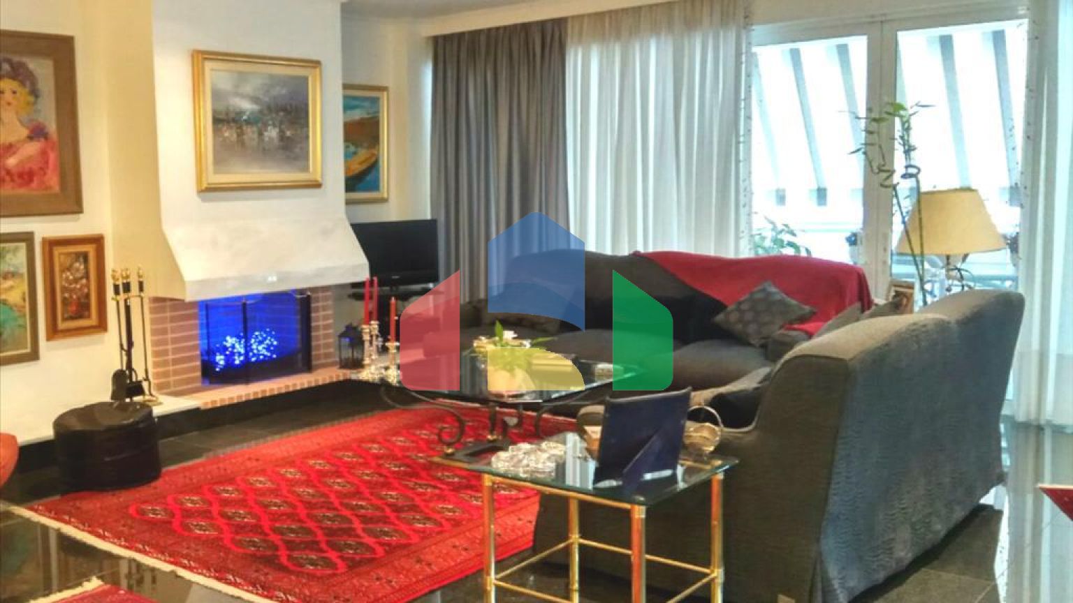 Продаж - Будівля 420 m² в Афінах