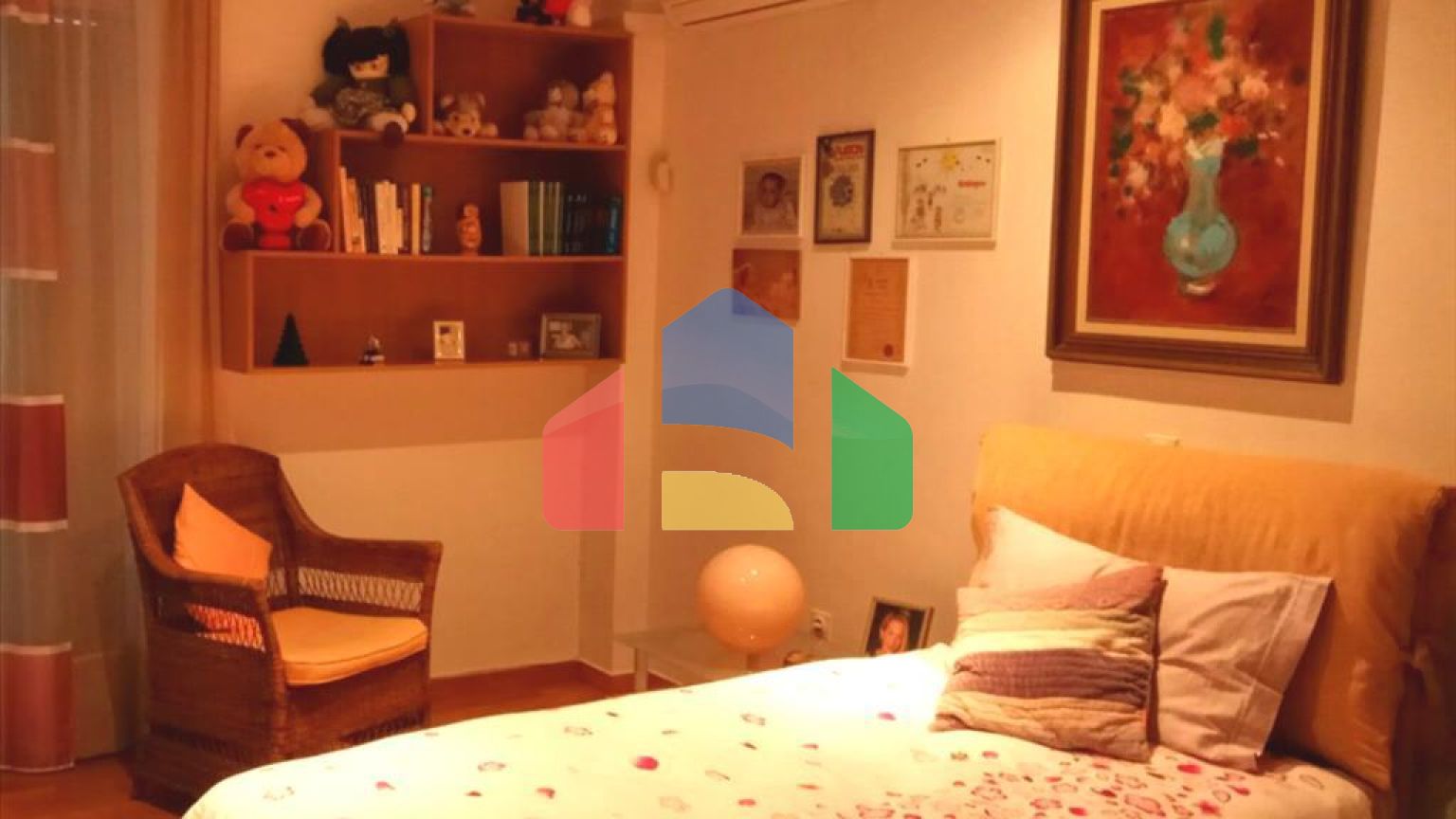 Продаж - Будівля 420 m² в Афінах