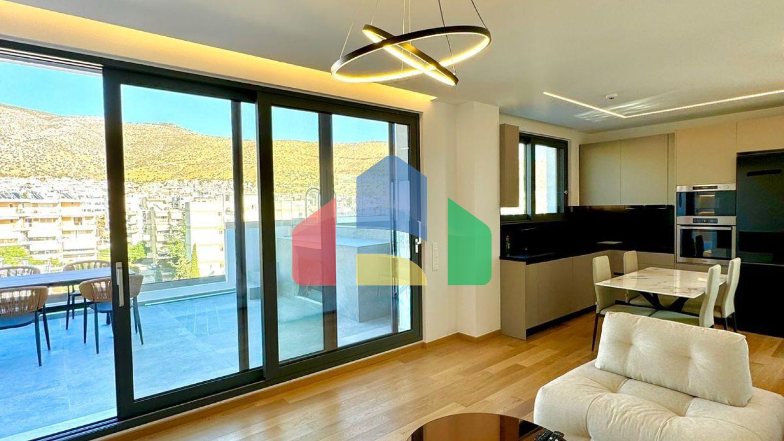 Продажа - Двухуровневая квартира 130 m² в Афинах