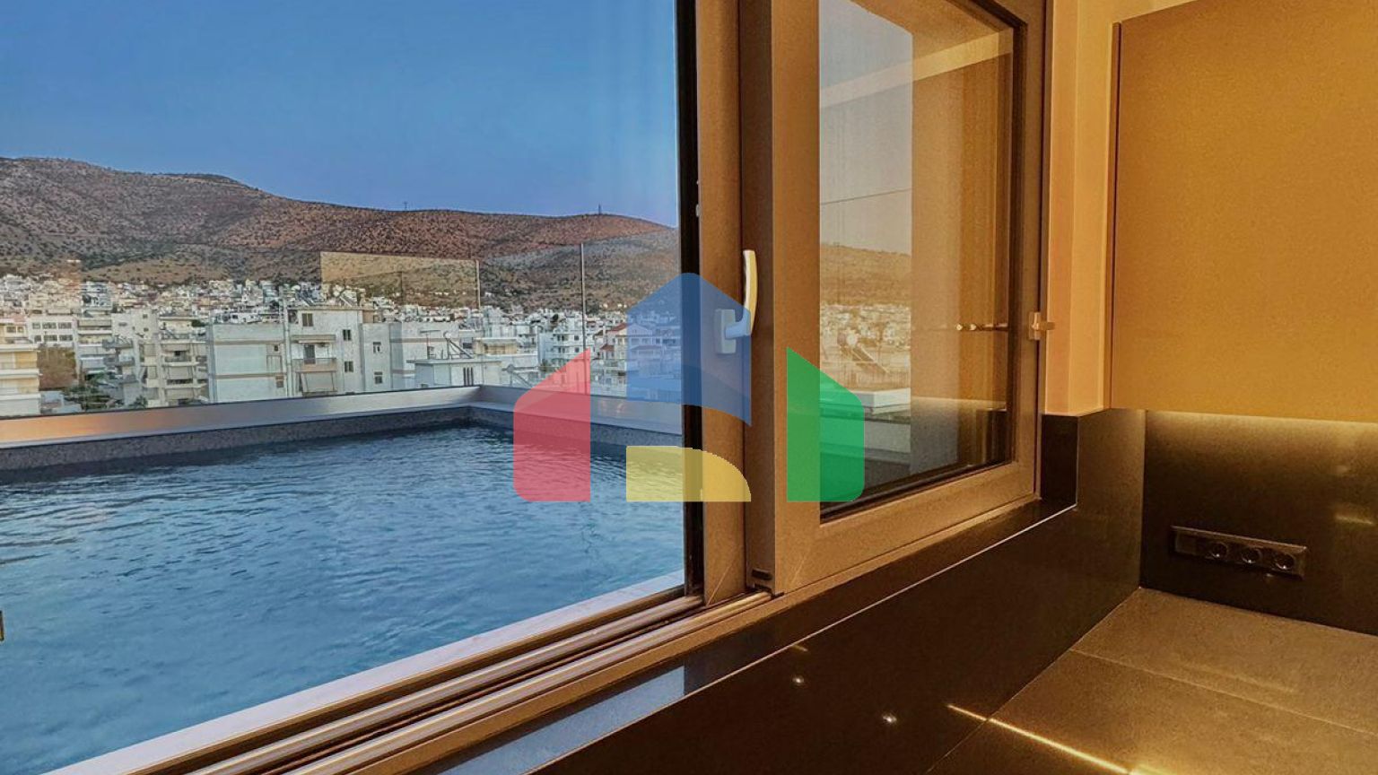 Продажа - Двухуровневая квартира 130 m² в Афинах