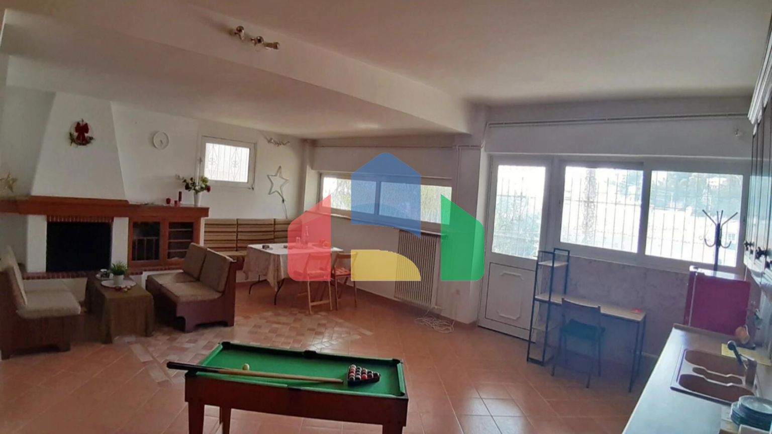 Продаж - Котедж 370 m² в Афінах