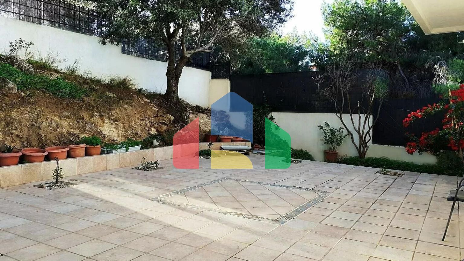 Продаж - Котедж 370 m² в Афінах