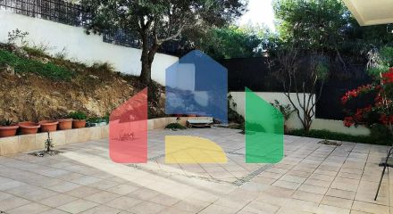 Продаж - Котедж 370 m² в Афінах