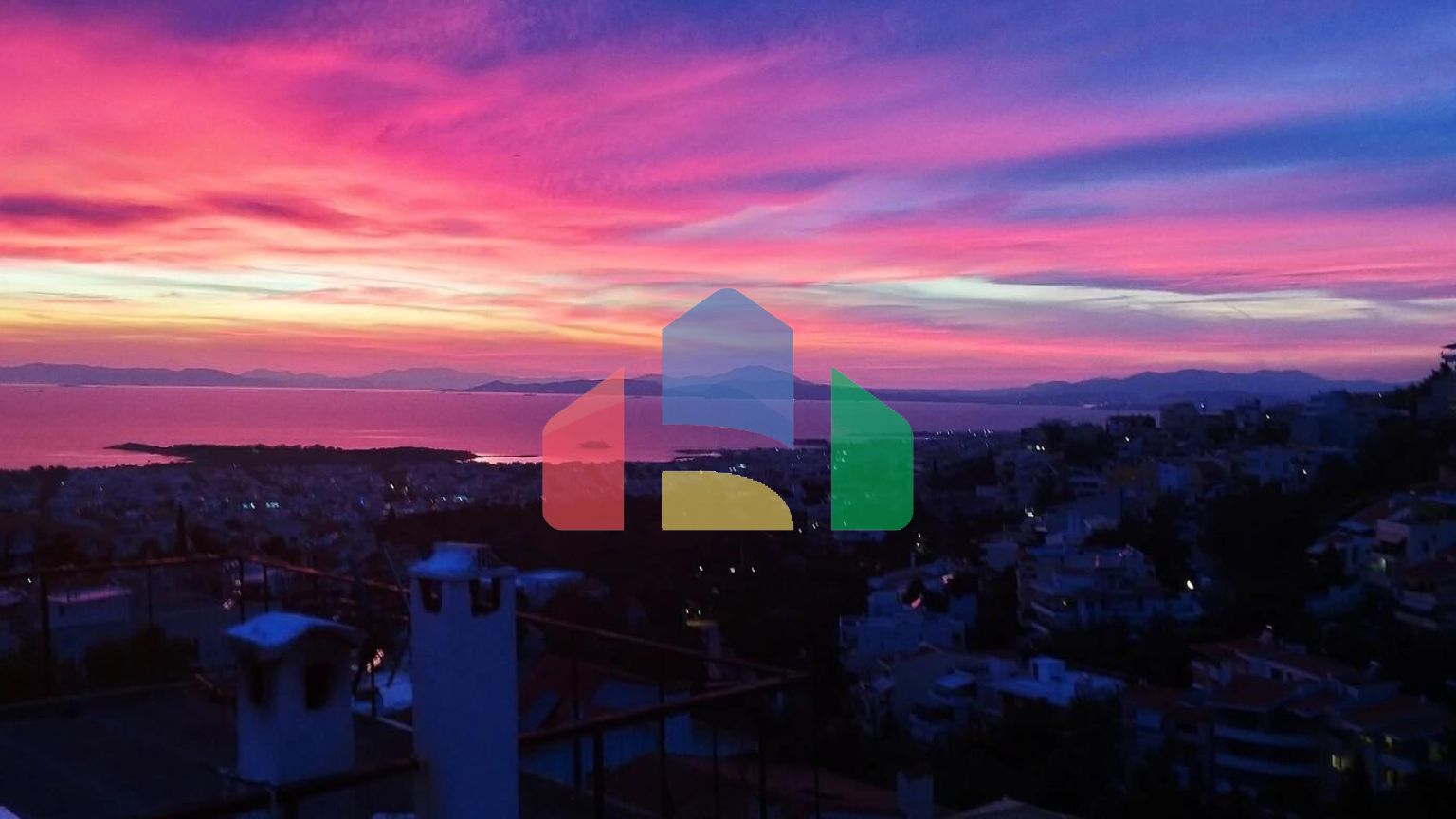 Продаж - Котедж 370 m² в Афінах