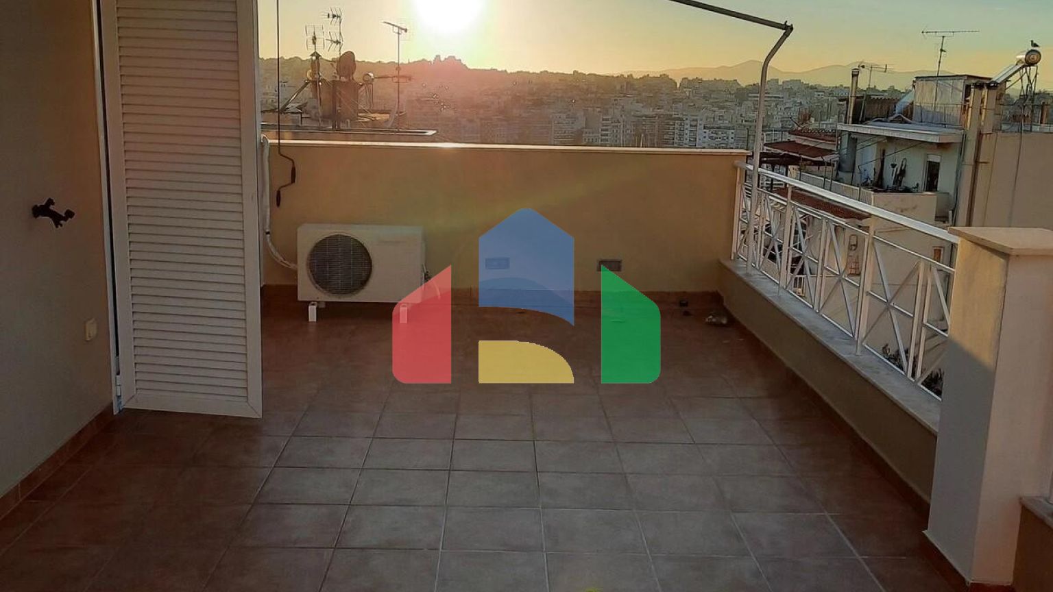 Продажа - Таунхаус 165 m² в Афинах