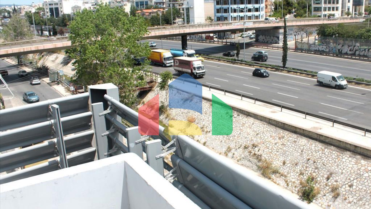 Продаж - Комерційна нерухомість 700 m² в Афінах