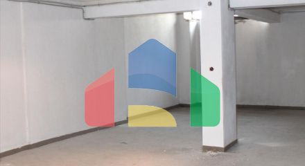 Продаж - Комерційна нерухомість 700 m² в Афінах