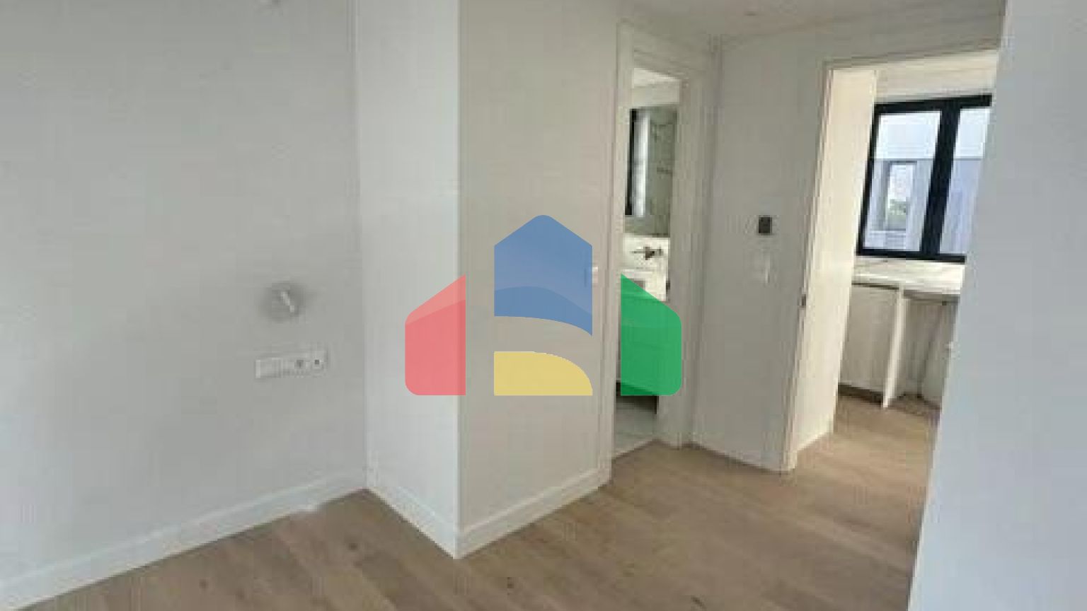 Продажа - Таунхаус 106 m² в Афинах