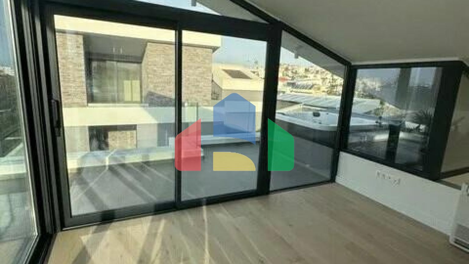 Продажа - Таунхаус 106 m² в Афинах