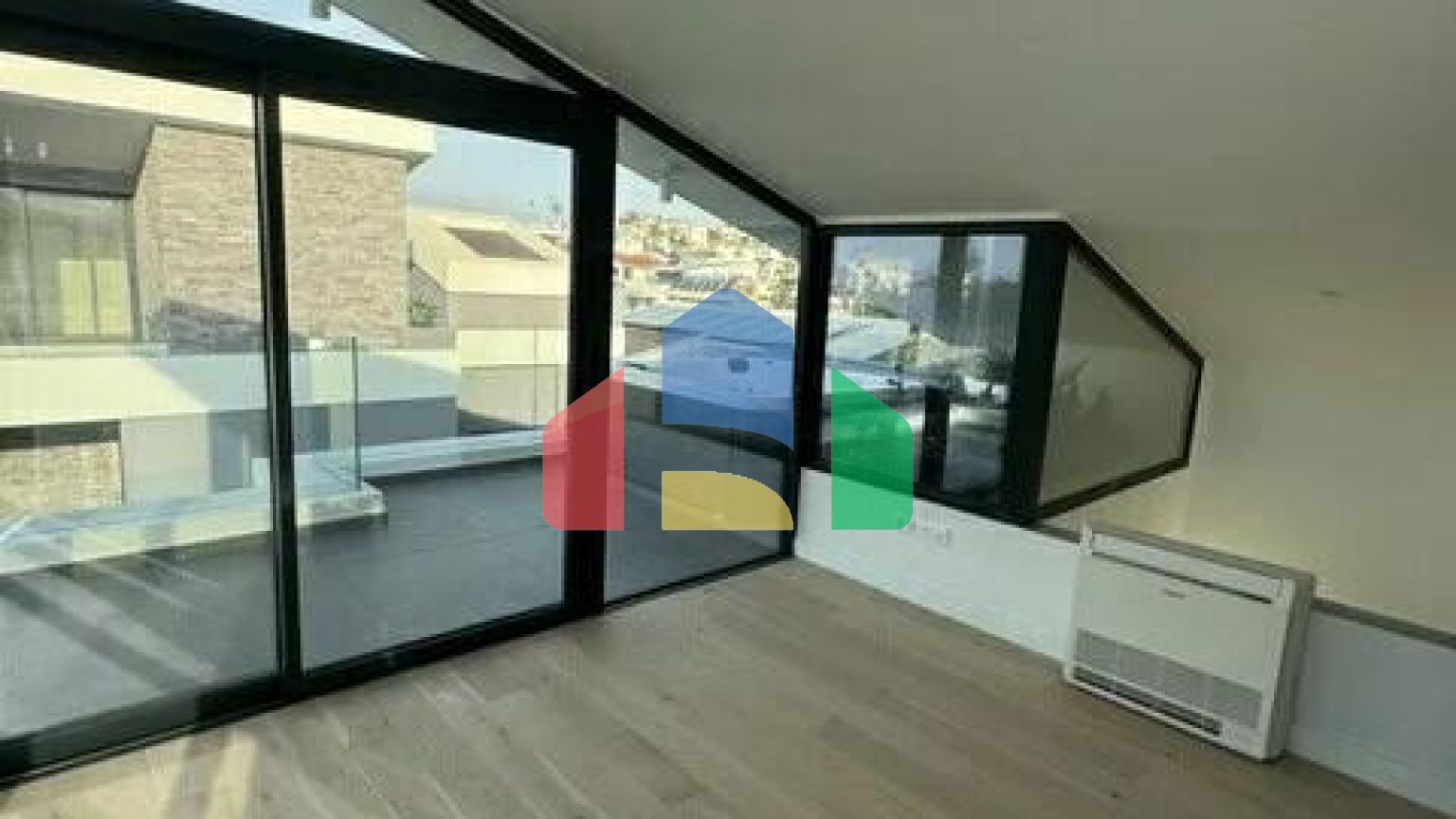 Продажа - Таунхаус 106 m² в Афинах