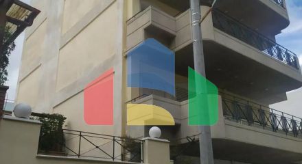 Продаж - Будівля 500 m² в Афінах