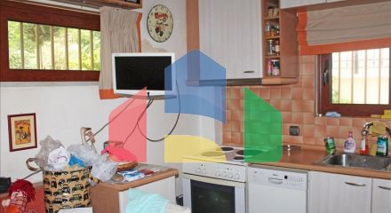 Продаж - Котедж 185 m² в Афінах