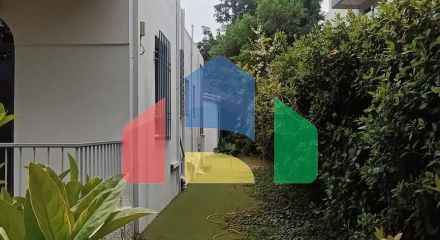 Продаж - Земельна ділянка 650 m² в Афінах
