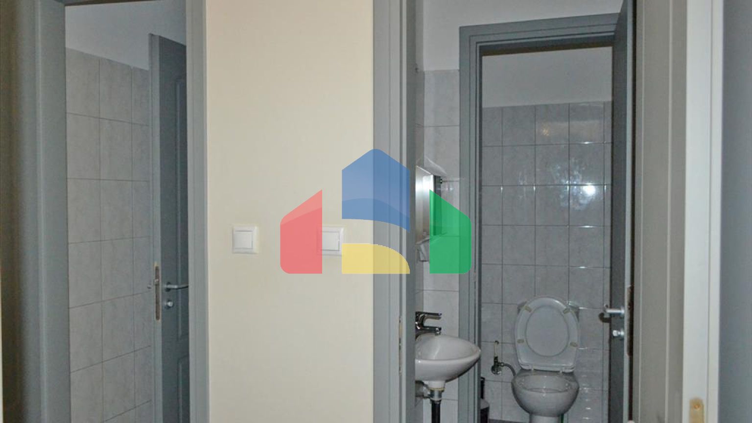 Продаж - Комерційна нерухомість 172 m² в Афінах