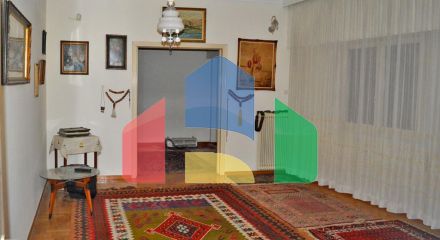 Продаж - Будівля 700 m² в Афінах