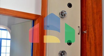 Продаж - Будівля 700 m² в Афінах