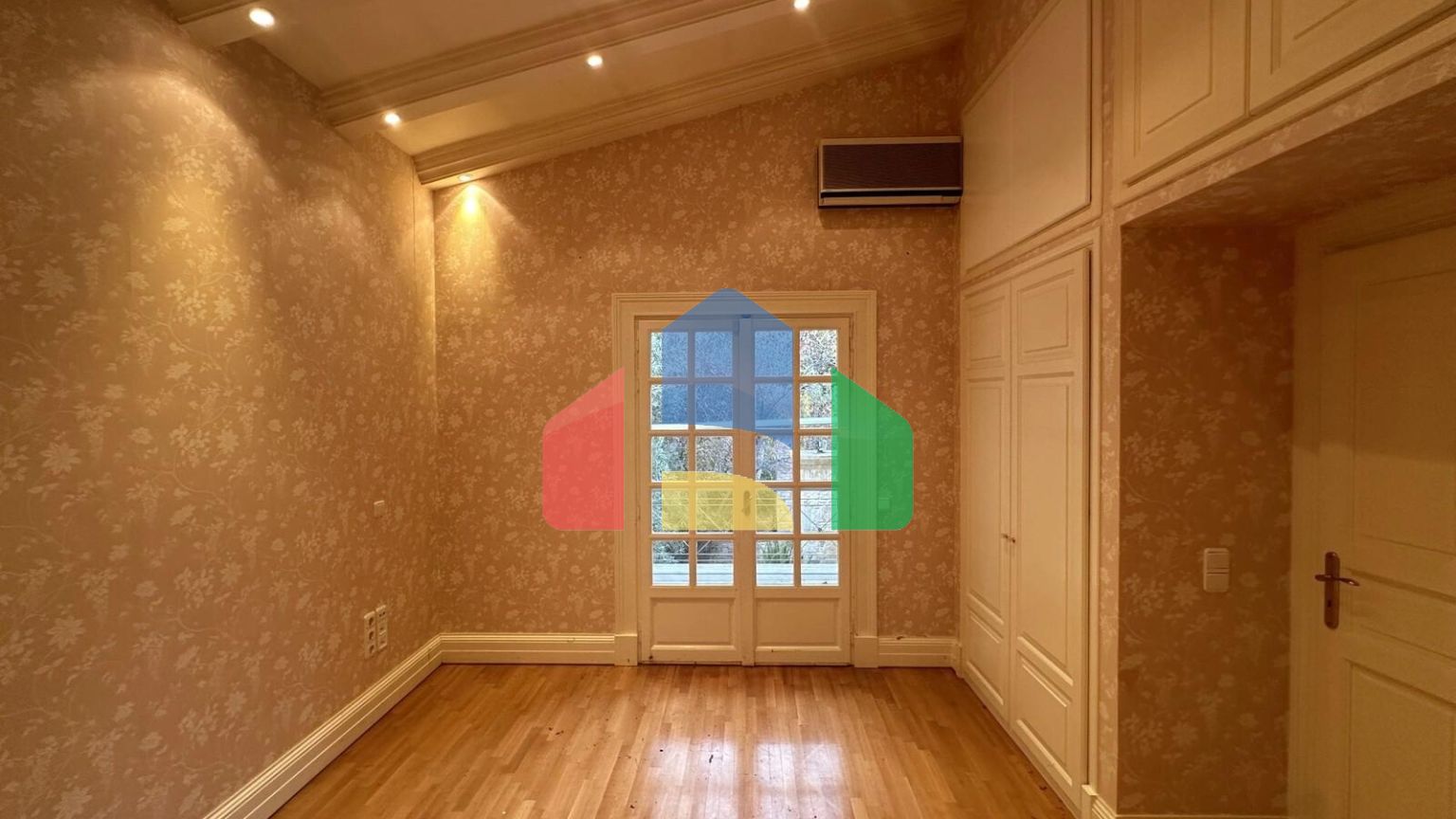 Продажа - Вилла 837 m² в Афинах