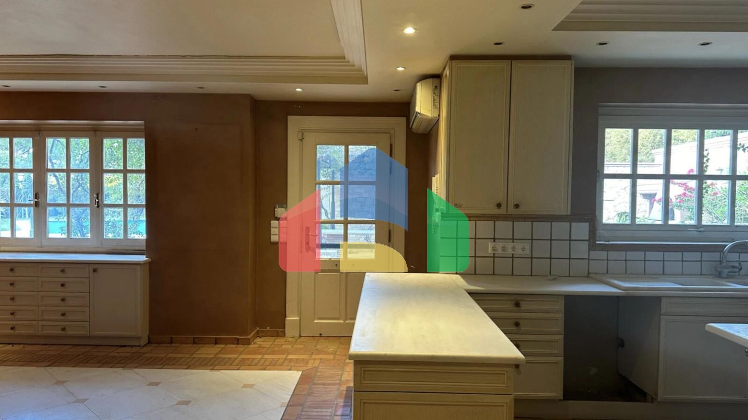 Продажа - Вилла 837 m² в Афинах