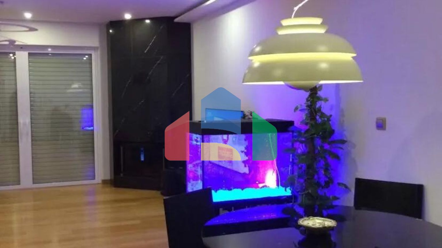 Продаж - Квартира 84 m² в Афінах