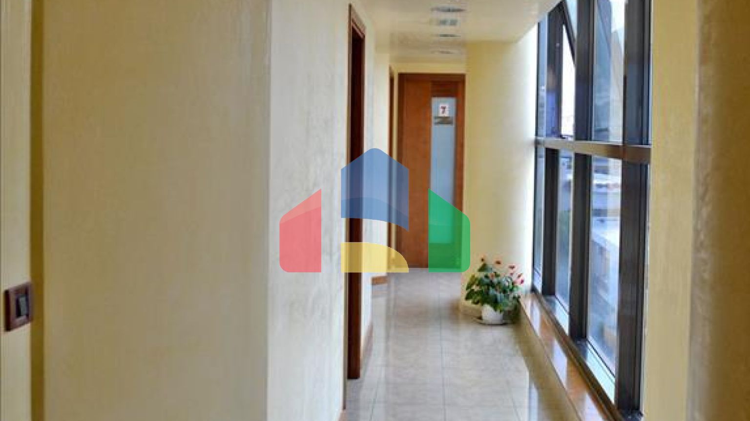 Продажа - Бизнес 2000 m² в Афинах