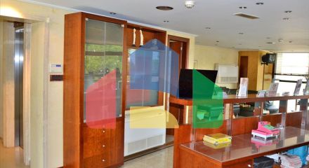 Продажа - Бизнес 2000 m² в Афинах