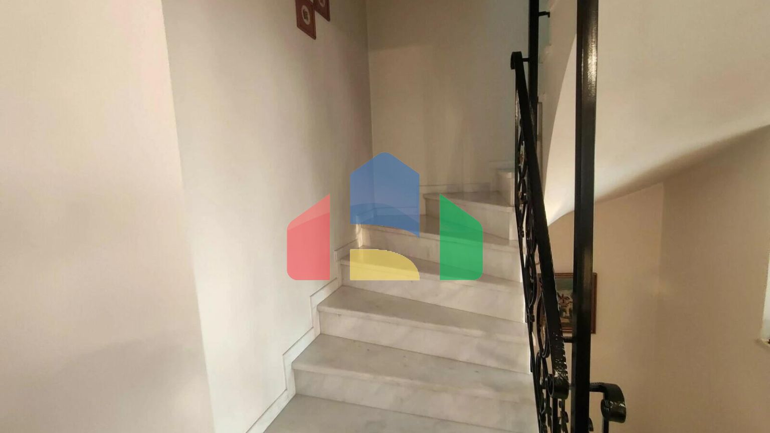 Продажа - Коттедж 286 m² в Афинах