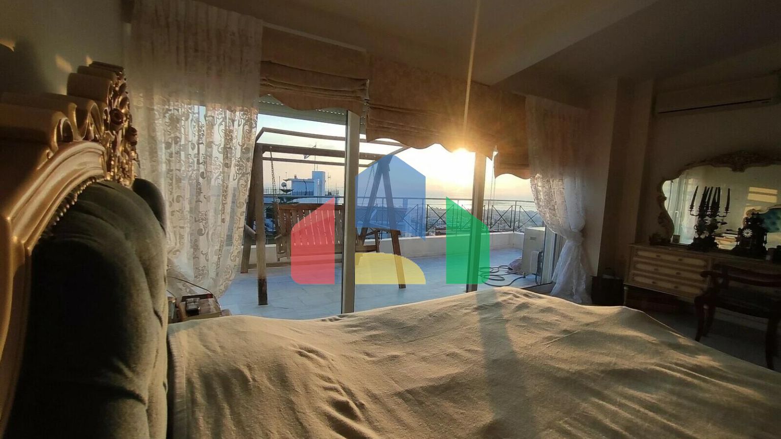 Продажа - Коттедж 286 m² в Афинах