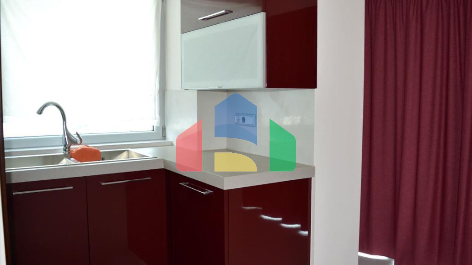 Продаж - Таунхаус 240 m² в Афінах