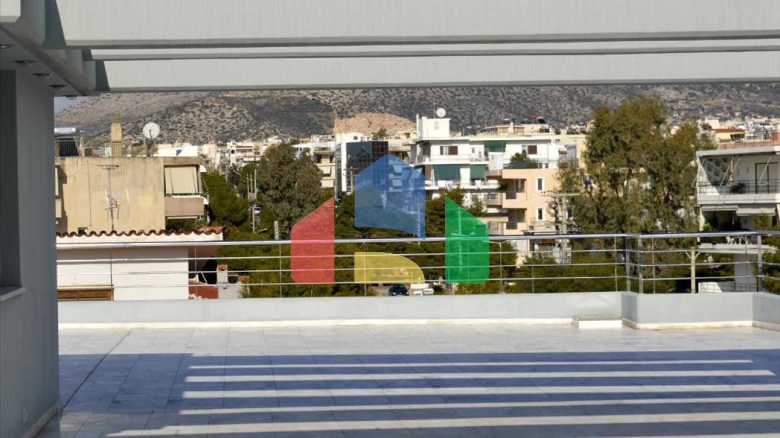 Продаж - Таунхаус 240 m² в Афінах