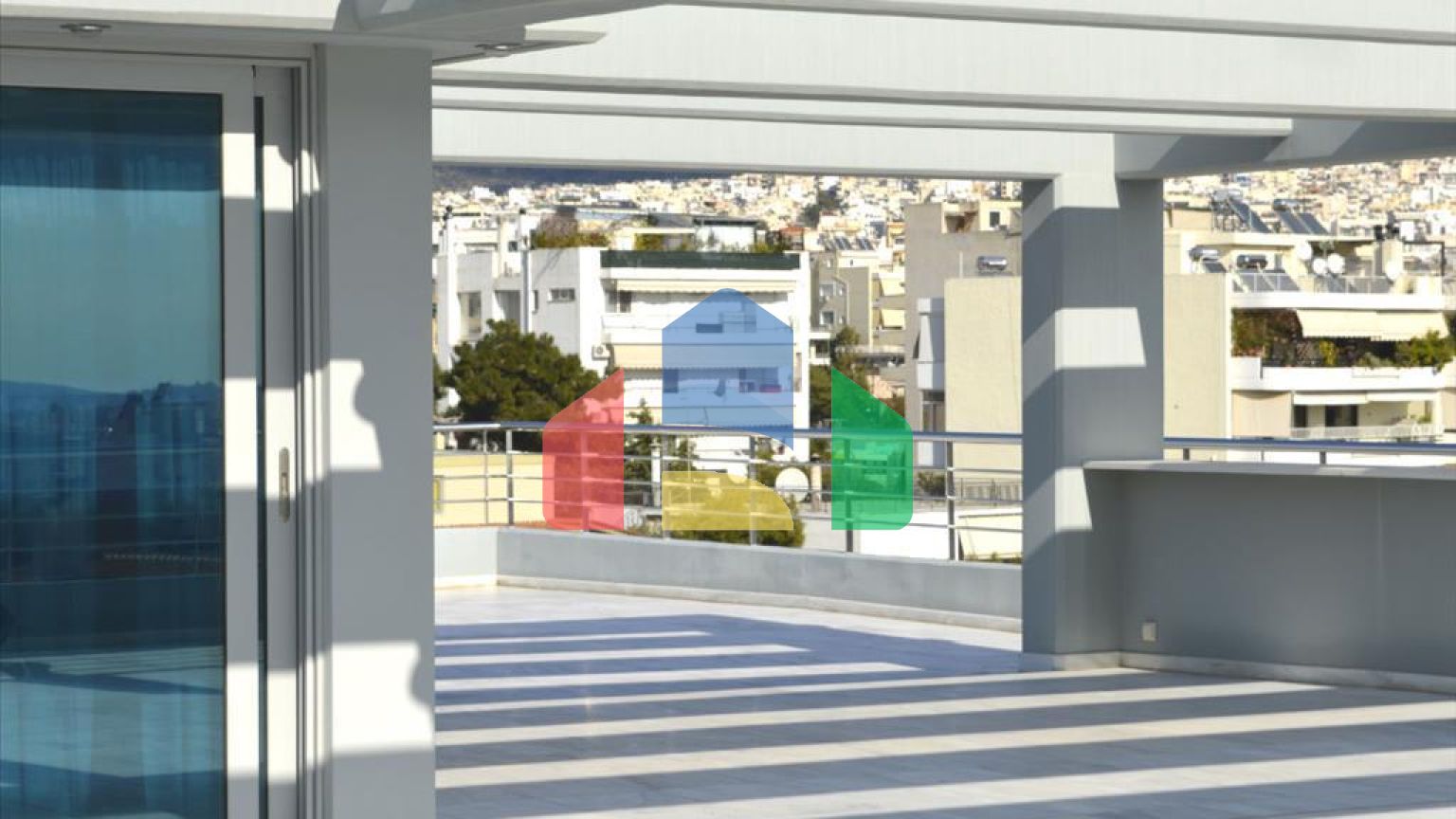 Продаж - Таунхаус 240 m² в Афінах