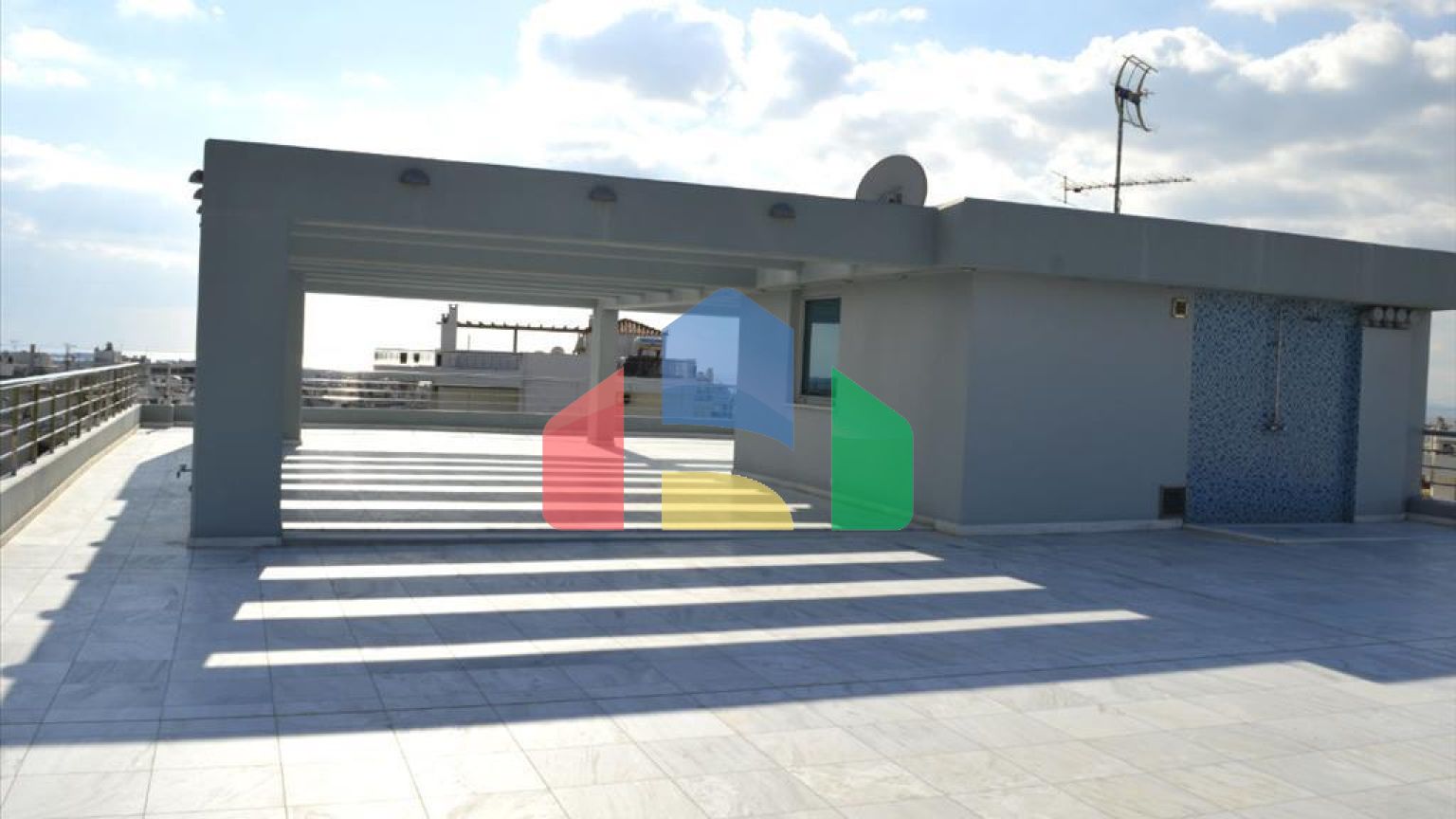 Продаж - Таунхаус 240 m² в Афінах