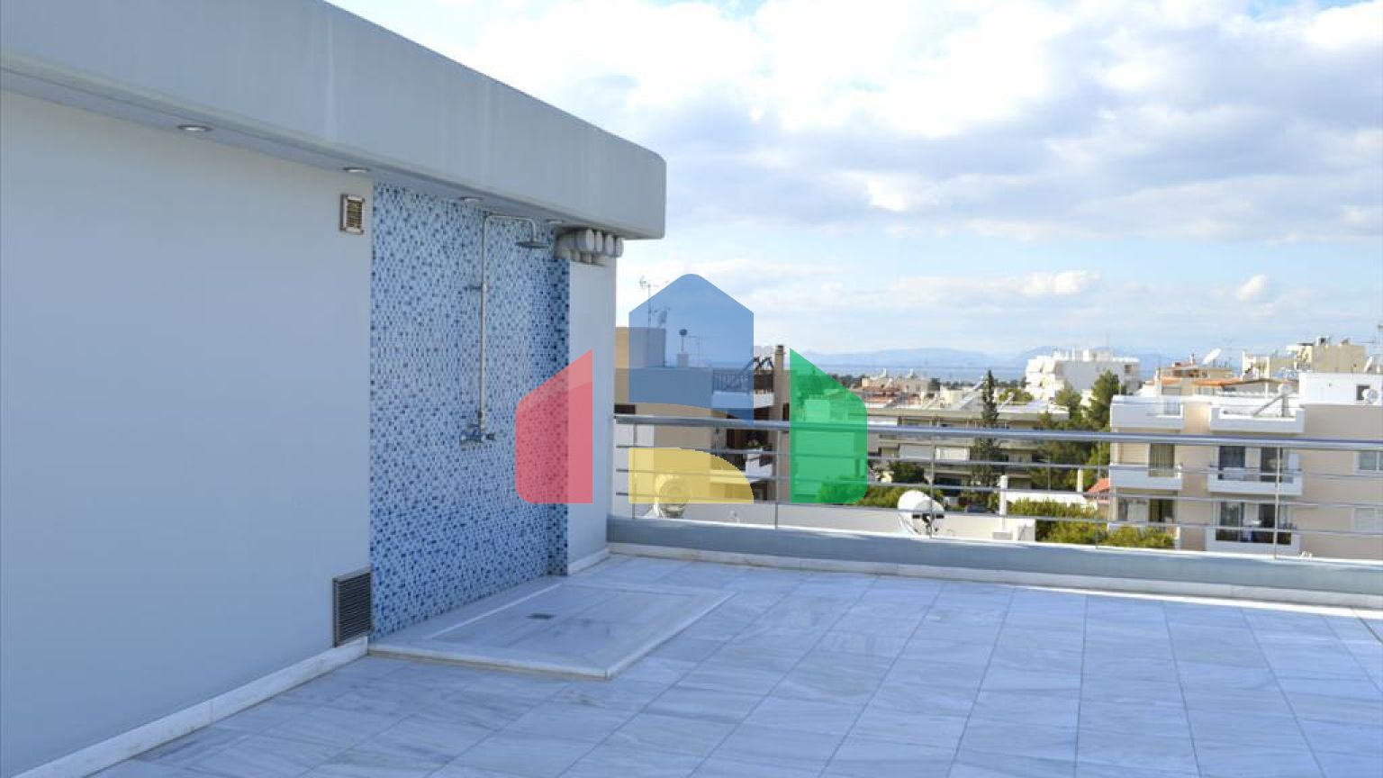 Продаж - Таунхаус 240 m² в Афінах